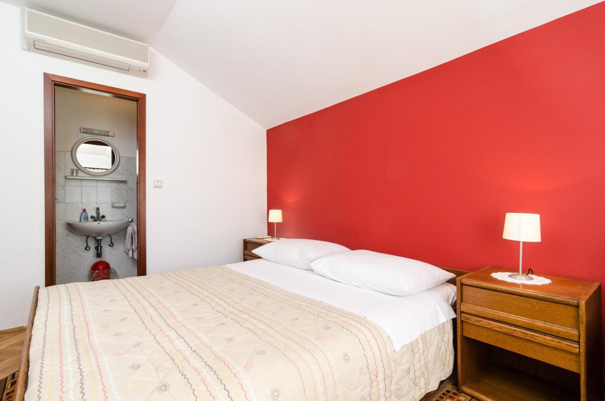 Guesthouse Moretic Orašac Rum bild