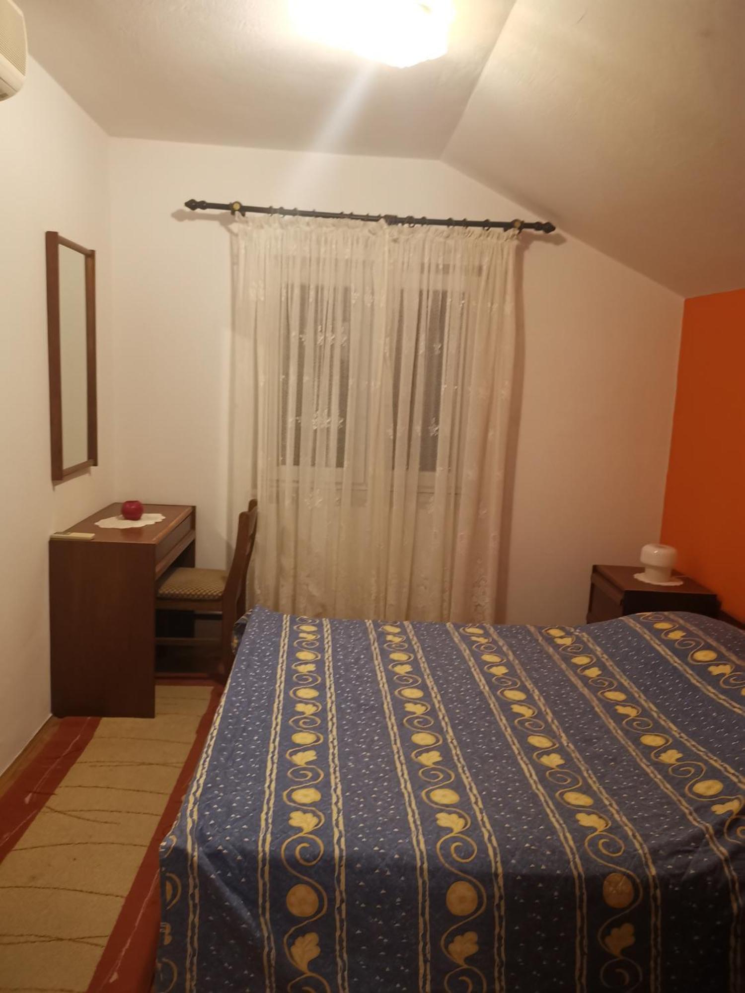 Guesthouse Moretic Orašac Rum bild